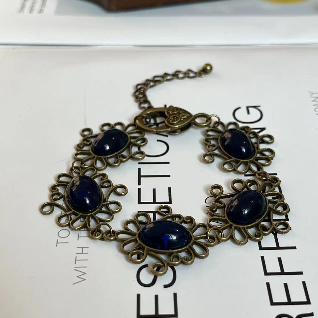 Historical Queen Anne Boleyn H - Women Accessories Earrings 评论和价格