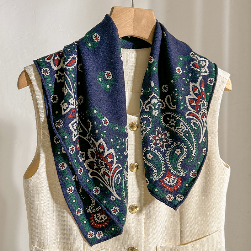 70% Wool 30% Silk Scarf Women  - Women'S Accessories For Neck 评论和价格